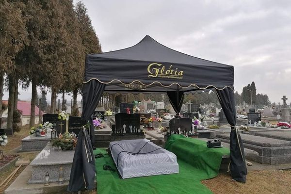 Glória - Technika - Pohrebný stan